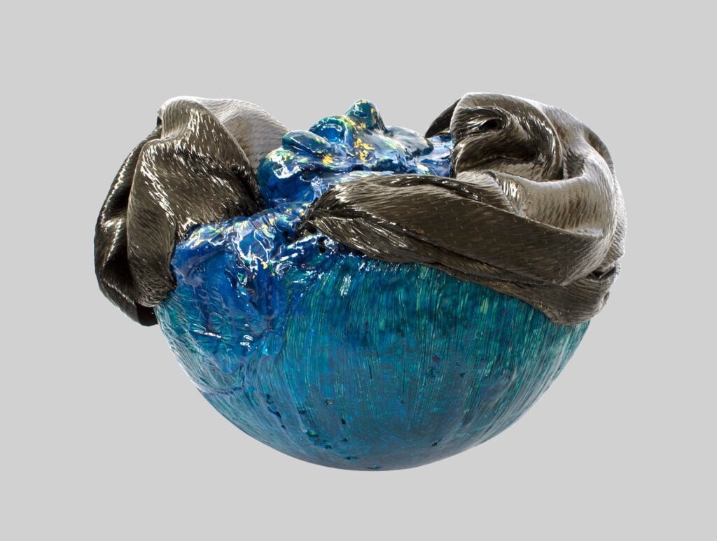 Contemporary sculpture "Second moment" by the award winning artist Anastasios Nyfadopoulos.